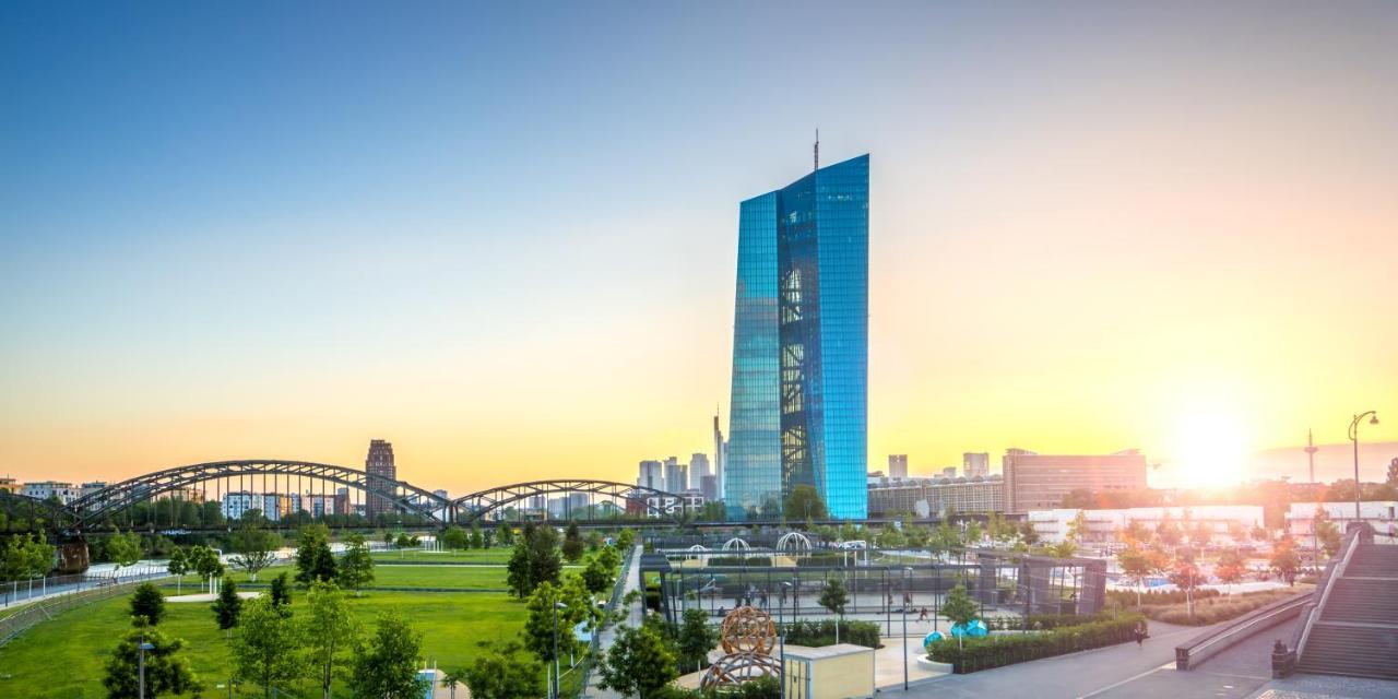 Hotel Miramar Am Roemer Франкфурт на Майн Екстериор снимка